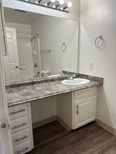 The Pointe Townhomes in Sacramento, CA - Building Photo - Building Photo