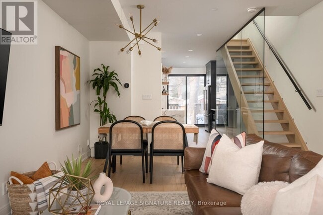 26 Pape Ave in Toronto, ON - Building Photo - Building Photo