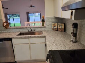4206 SW 87th Ter in Cooper City, FL - Building Photo - Building Photo