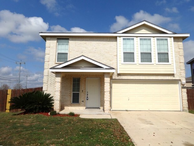 10443 Stallion Bay in San Antonio, TX - Building Photo
