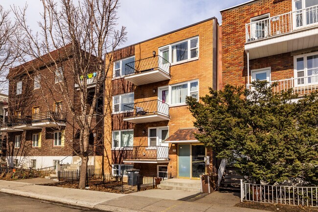3495 Chapleau St in Montréal, QC - Building Photo - Primary Photo