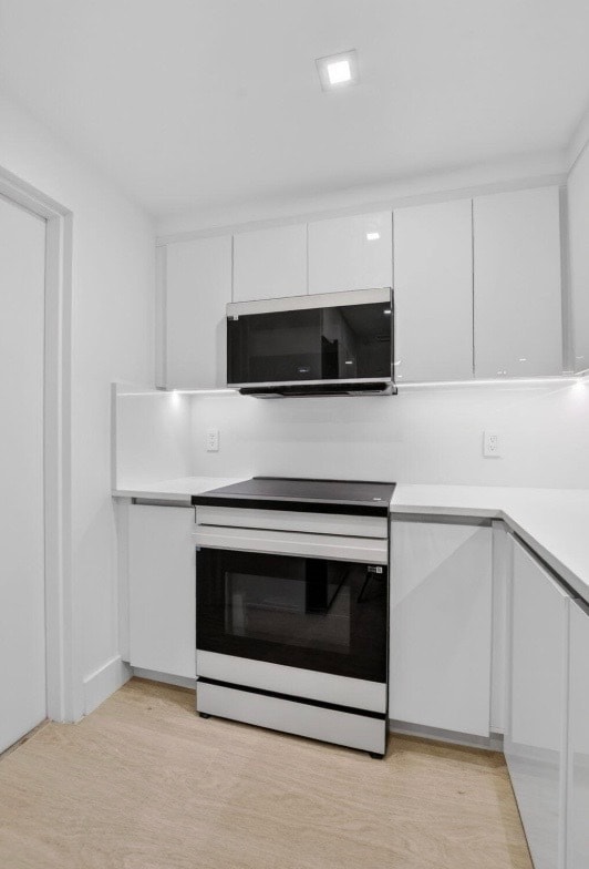 property at 7835 Lakeside Blvd