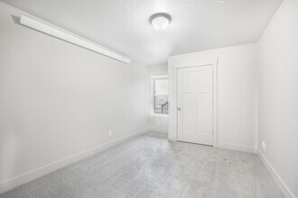 6066 N Silver Fox Rd in Ammon, ID - Building Photo - Building Photo
