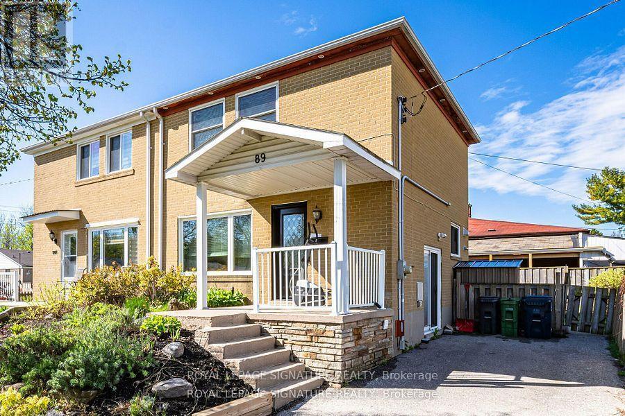 89-89 Shier Dr in Toronto, ON - Building Photo