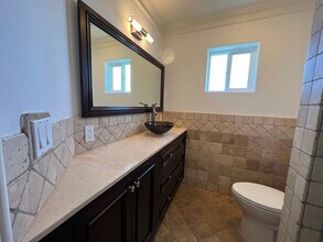 610 Cross Ave in Los Angeles, CA - Building Photo - Building Photo