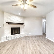608 W Pleasantview Dr in Hurst, TX - Building Photo - Building Photo
