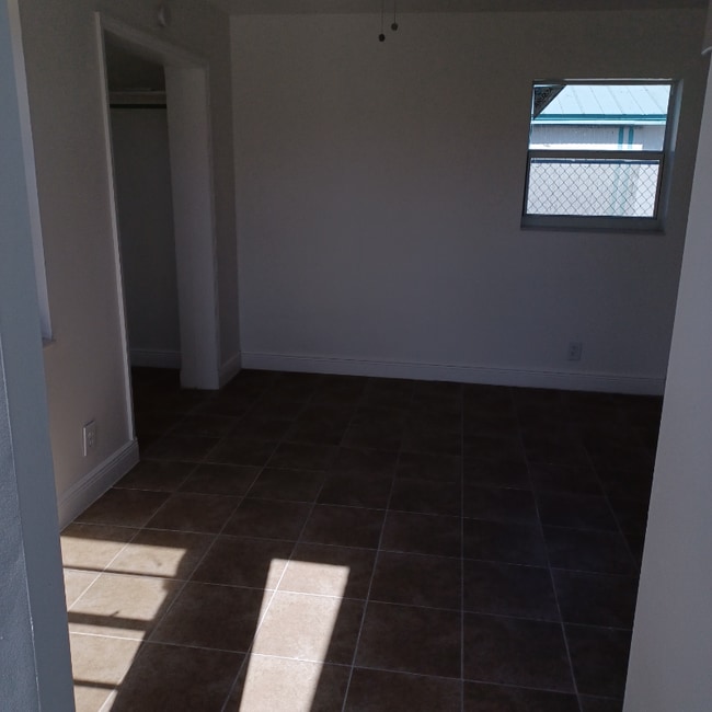 618 58th St in West Palm Beach, FL - Building Photo - Building Photo