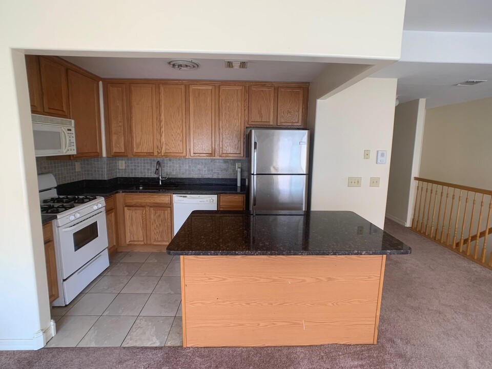 207 Beach 77th St in Queens, NY - Building Photo
