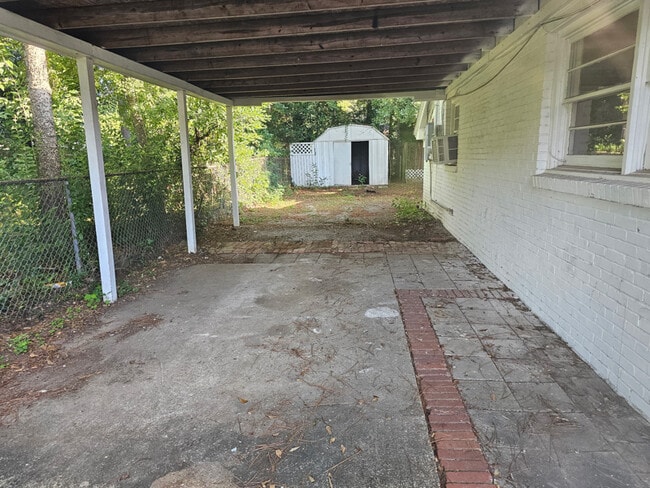 2128 Yarbrough St in Montgomery, AL - Building Photo - Building Photo