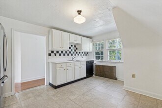 340 N Penn St in West Chester, PA - Building Photo - Building Photo