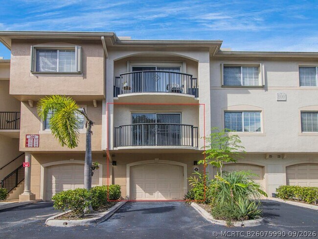 500 Crestwood Ct N