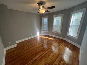 366 Highland Ave, Unit 1 in Somerville, MA - Building Photo - Building Photo