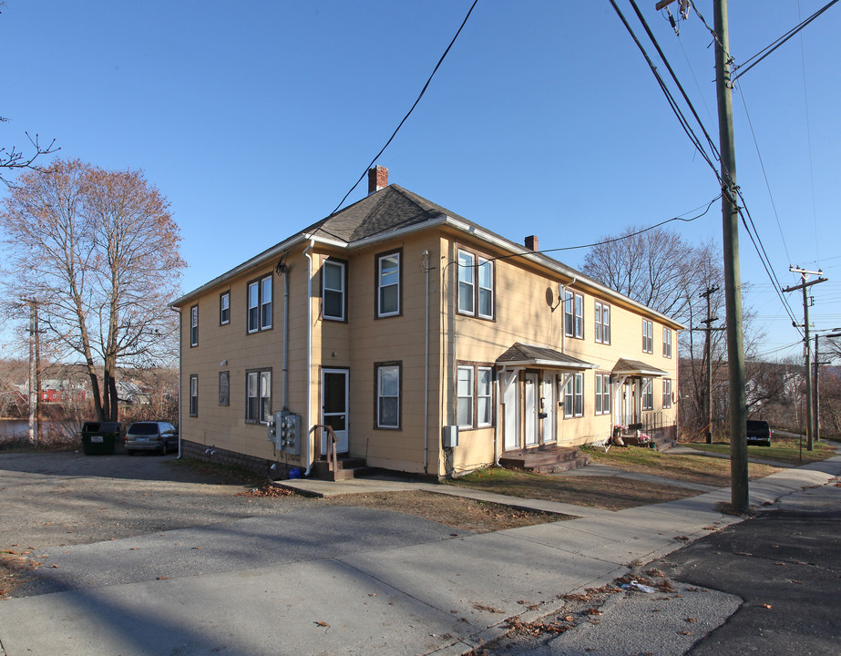 10 Prospect Ave in Danielson, CT - Building Photo