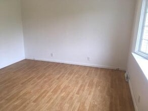 581 E Hubble Dr in Marshfield, MO - Building Photo - Building Photo