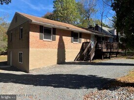 180 Penn Forest Trail in Albrightsville, PA - Building Photo
