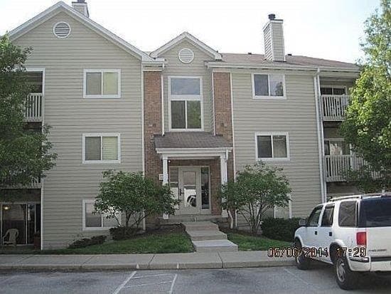 property at 460 Lakeview Dr
