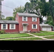 1070 Lincoln Ct in Birmingham, MI - Building Photo