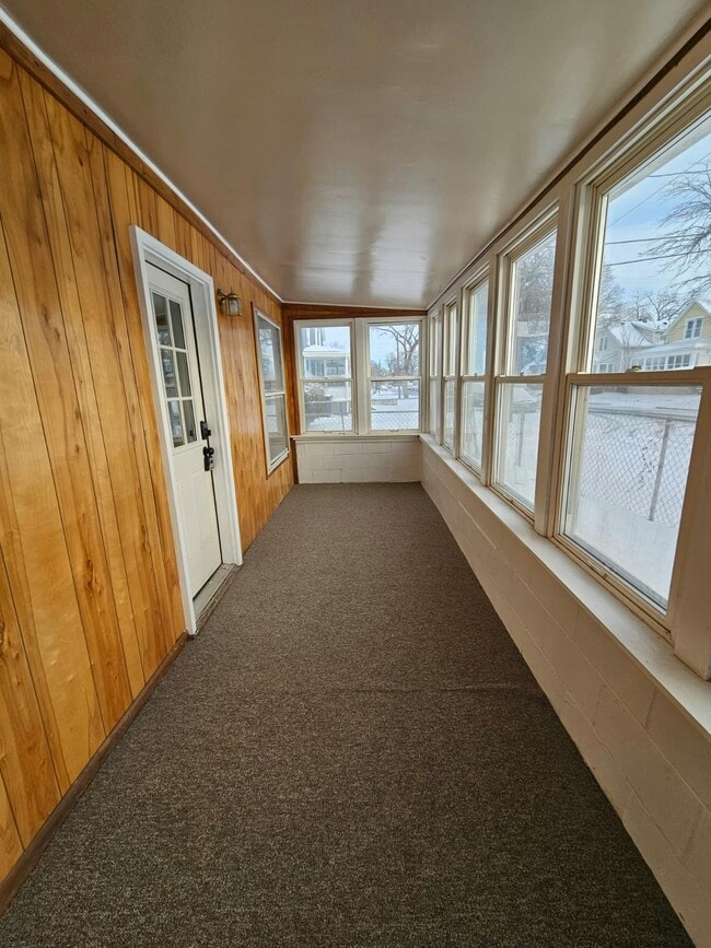 2644 4th St in Trenton, MI - Foto de edificio - Building Photo