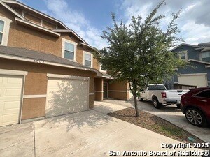 6002 Jax Wy in San Antonio, TX - Foto de edificio