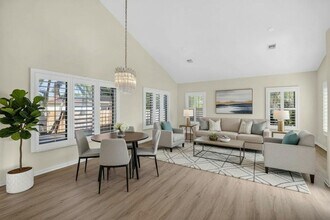 4517 NW 5th Ave in Boca Raton, FL - Building Photo - Building Photo