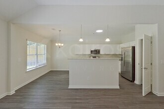 114 Live Oak Dr in Prattville, AL - Foto de edificio - Building Photo