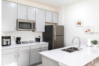 4322 Lighterknot Trce in Kissimmee, FL - Building Photo - Building Photo