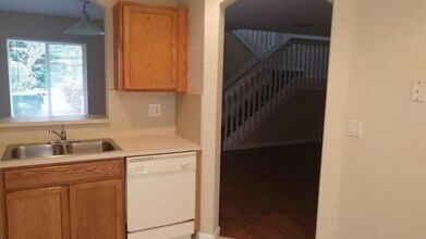 8052 Big Pine Way in Riviera Beach, FL - Foto de edificio - Building Photo