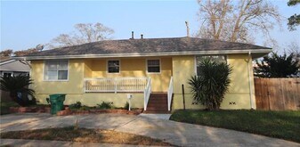 3401 Purdue Dr in Metairie, LA - Building Photo