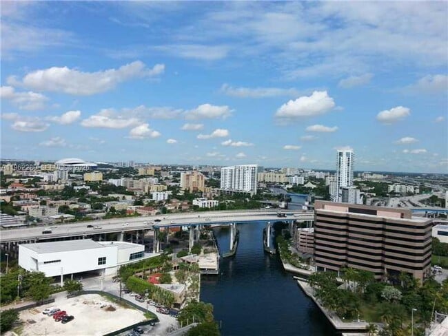 property at 185 SW 7th St