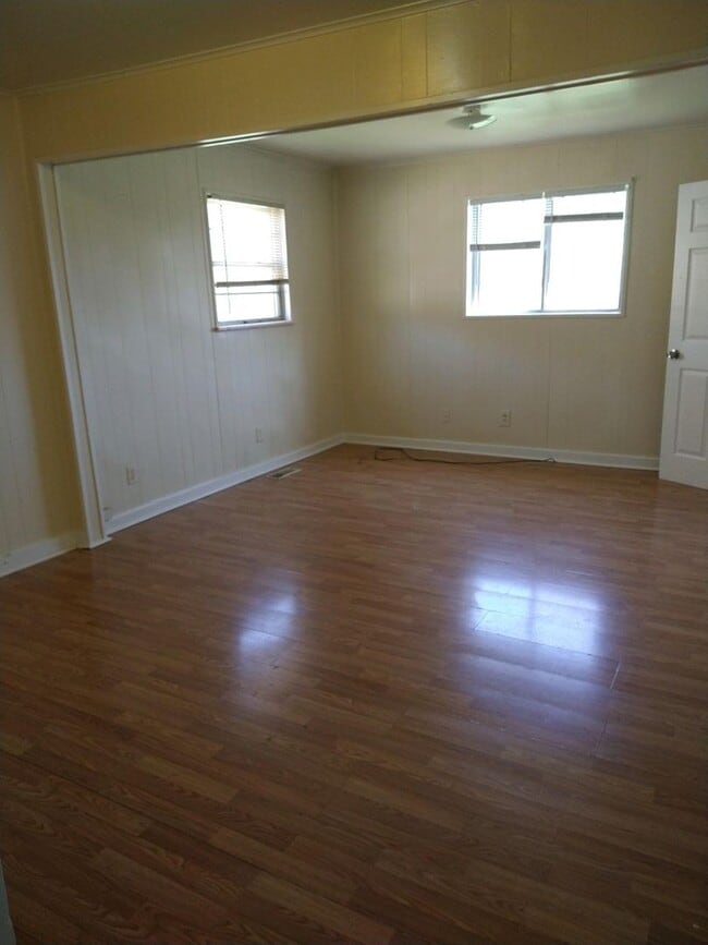 property at 3409 S Chester St