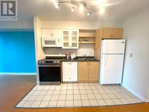 600-2600 Fleet St in Toronto, ON - Building Photo - Building Photo