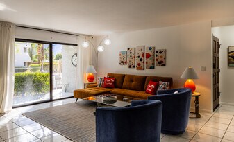 3155 E Ramon Rd, Unit 703 in Palm Springs, CA - Building Photo