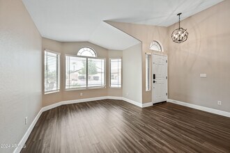 8775 W Adam Ave in Peoria, AZ - Building Photo - Building Photo