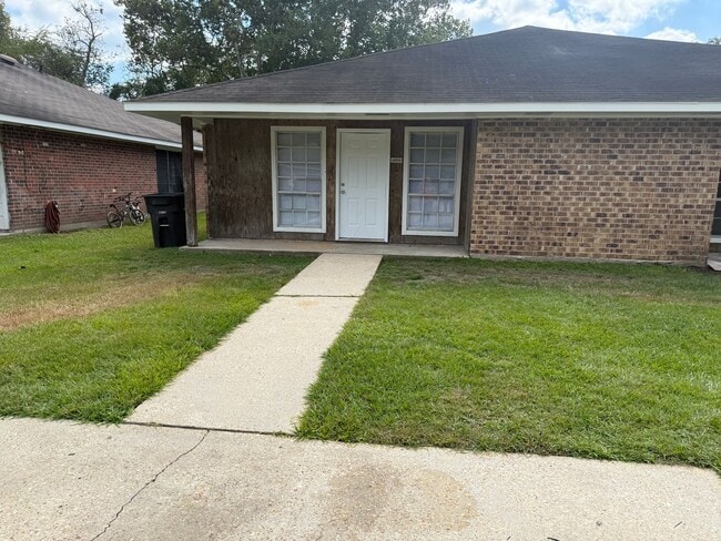 property at 14922 Central Woods Ave
