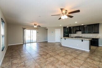 10826 E Calypso Ave in Mesa, AZ - Foto de edificio - Building Photo