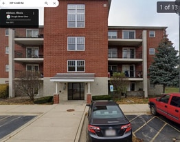 237 N Mill Rd, Unit 5 in Addison, IL - Building Photo