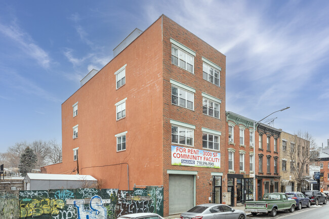 306 Bond St in Brooklyn, NY - Building Photo - Primary Photo