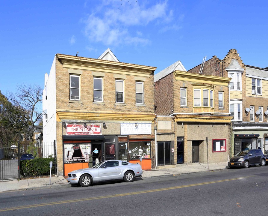 159-165 E 3rd St in Mount Vernon, NY - Building Photo