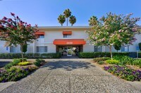 Fair Oaks Apartments photo'