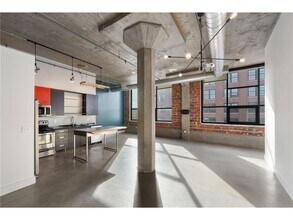 718 N Washington Ave in Minneapolis, MN - Building Photo - Building Photo