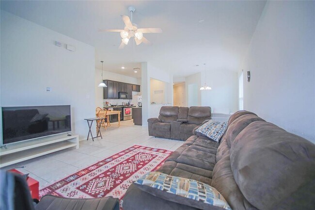 6410 Guilford Glen Ln in Katy, TX - Building Photo - Building Photo