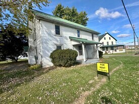107 Sheeler Ln in Elverson, PA - Building Photo