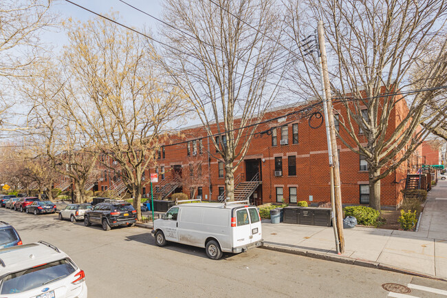 79 President St in Brooklyn, NY - Foto de edificio - Building Photo