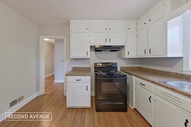 817 Martinwood Ln in Birmingham, AL - Building Photo - Building Photo