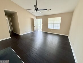 301 Stony Brook Cir in Jackson, GA - Building Photo - Building Photo