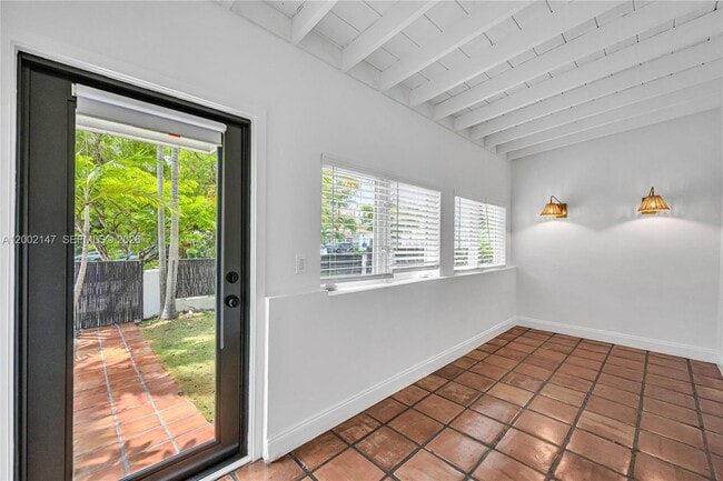 429 NE 73rd St in Miami, FL - Building Photo - Building Photo