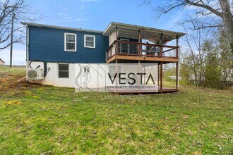 131 Moody Ave in Candler, NC - Building Photo - Building Photo