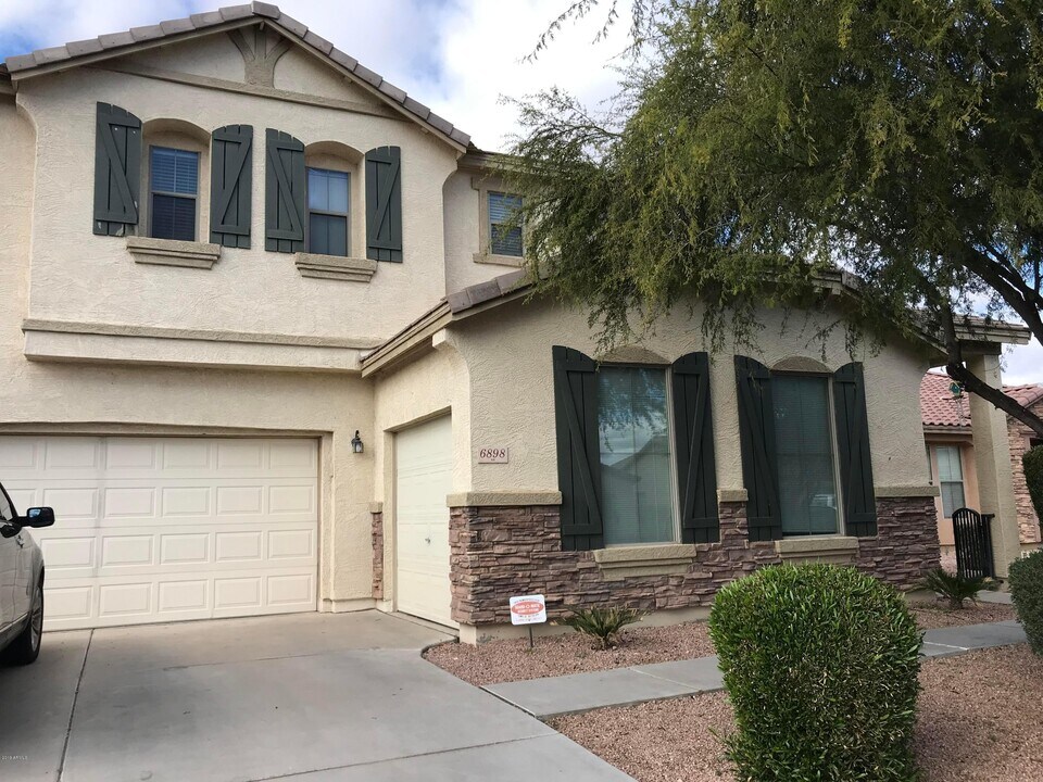 6898 S Onyx Dr in Chandler, AZ - Building Photo