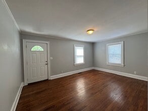 110 Morrow St in Greer, SC - Building Photo - Building Photo