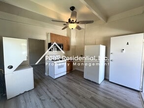 4900 Parker Ave in Sacramento, CA - Building Photo - Building Photo